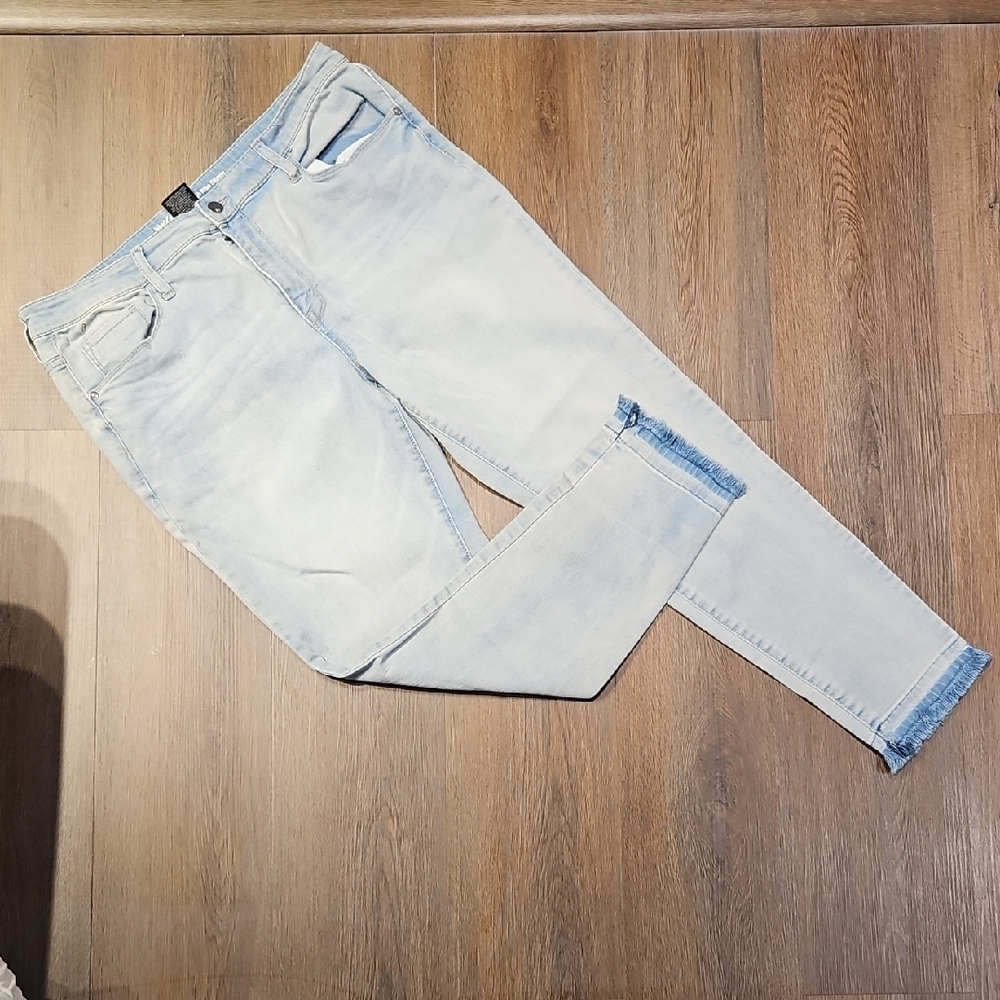 Mossimo Supply Co. High-Rise Skinny Jeans in Light Blue Wash